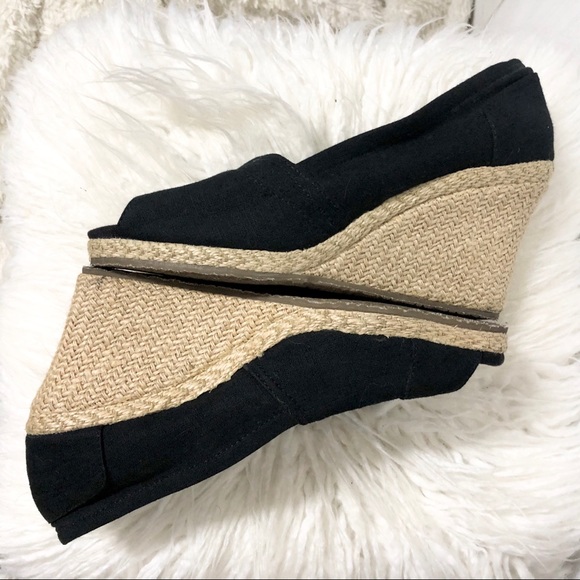 Sketchers Black Canvas Espadrilles Size 6 - Picture 4 of 7